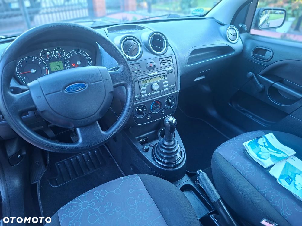Ford Fiesta - 16