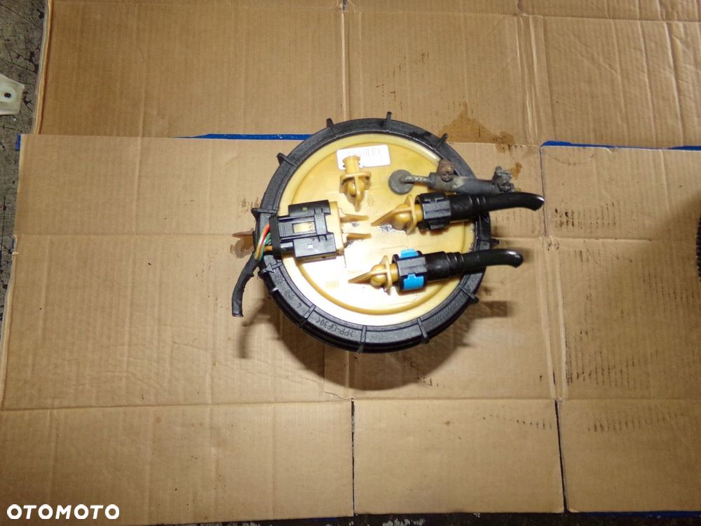 POMPKA POMPA PALIWA MERCEDES SPRINTER 906 3.0 CDI - 2