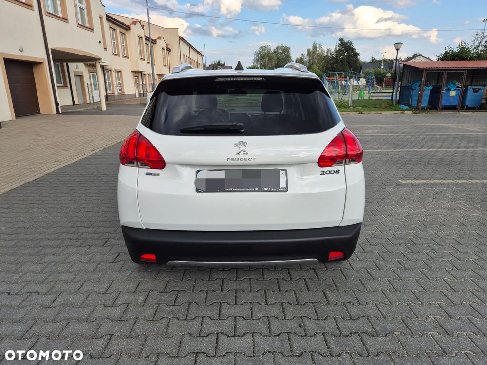 Peugeot 2008 1.2 Pure Tech Allure S&S EAT6 - 20