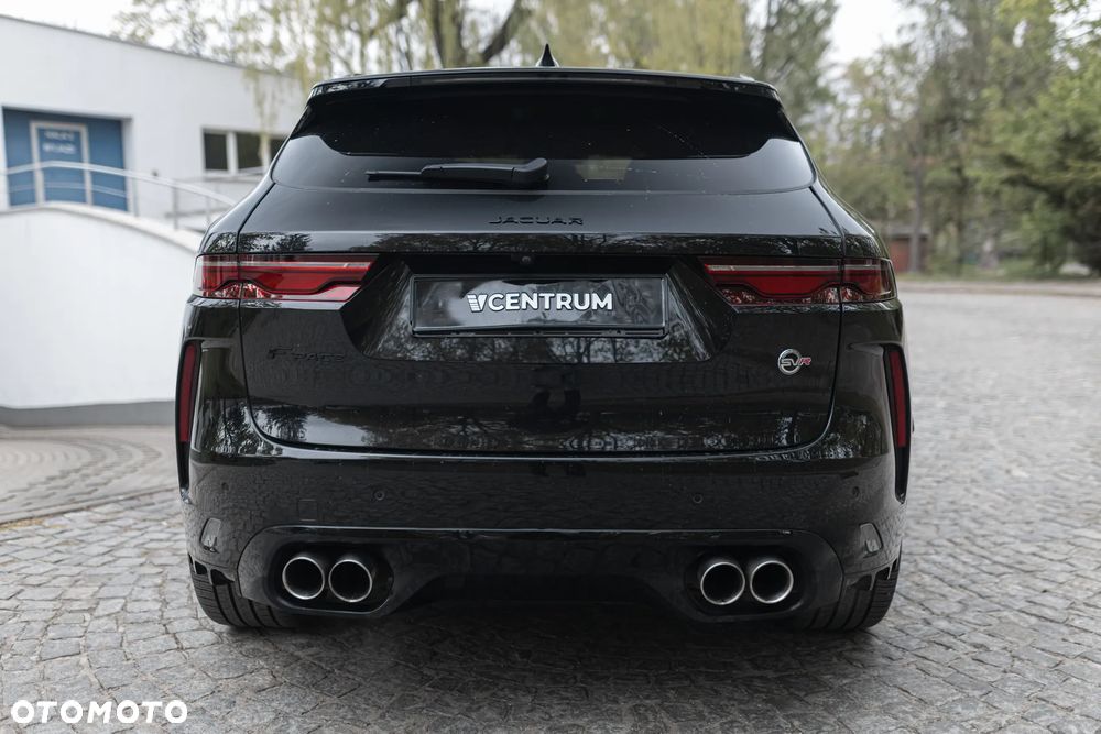 Jaguar F-Pace 5.0 V8 S/C AWD SVR - 11
