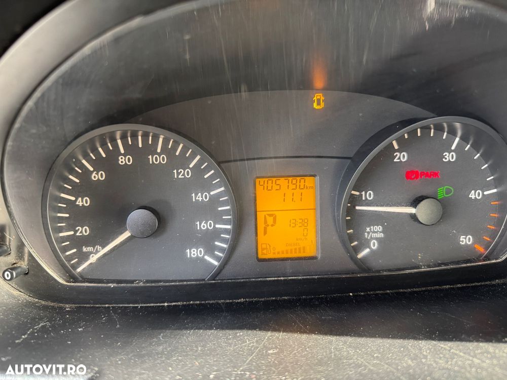 Mercedes-Benz Sprinter - 7