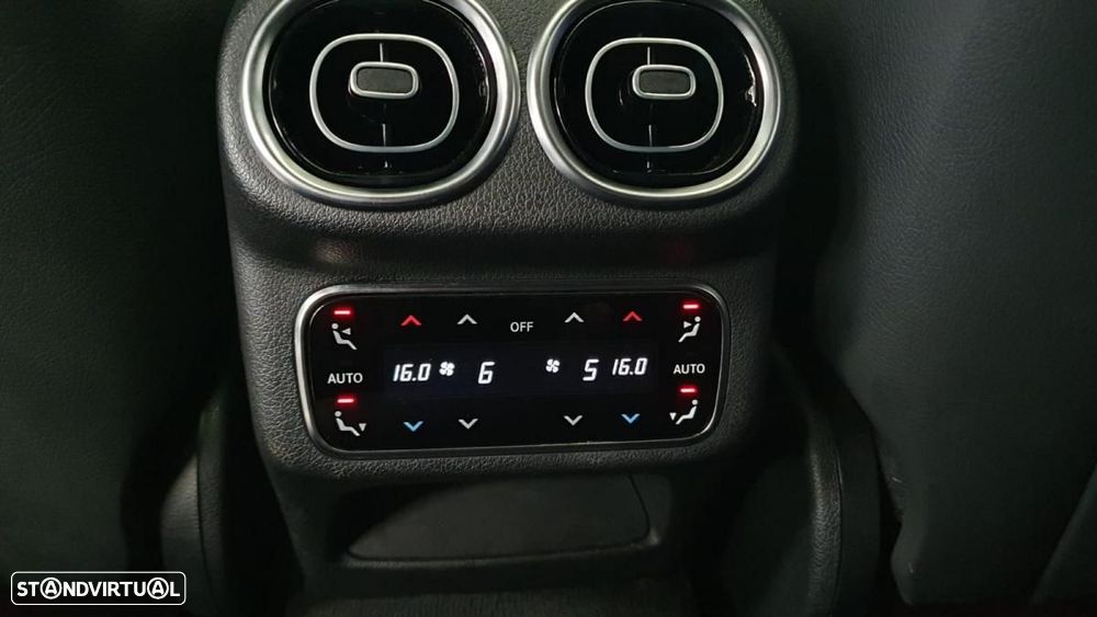 Mercedes-Benz GLC 63 AMG S E Performance Coupe Speedshift MCT9G Série Especial - 29