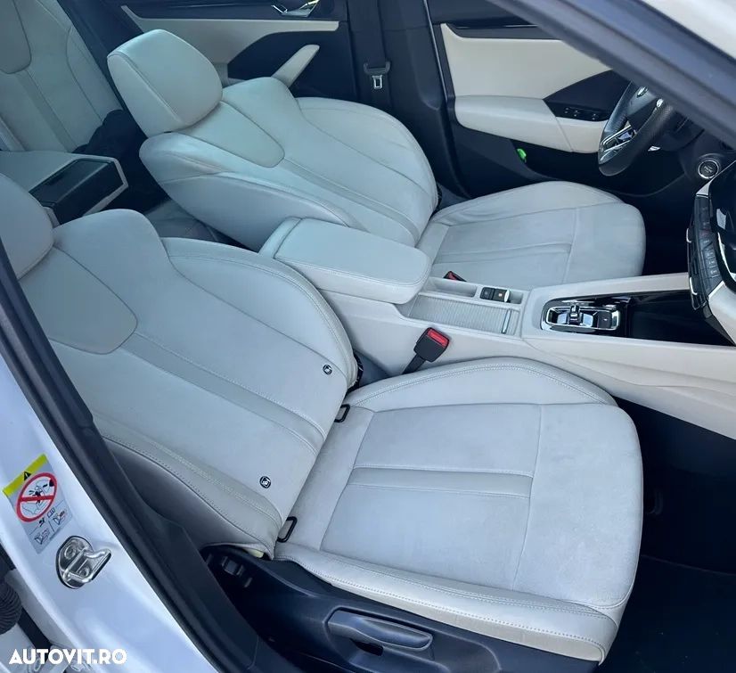 Skoda Octavia 1.0 TSI DSG Mild Hybrid Ambition - 12