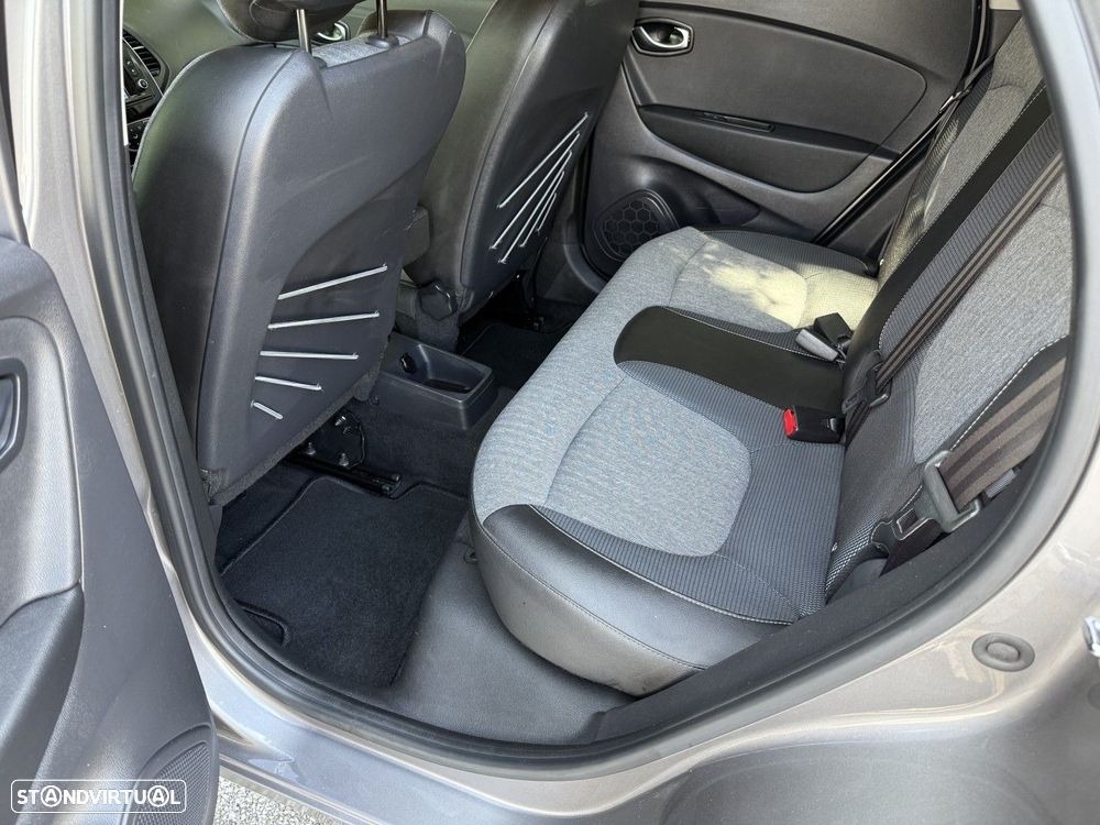 Renault Captur 1.5 dCi Exclusive XMOD EDC - 15