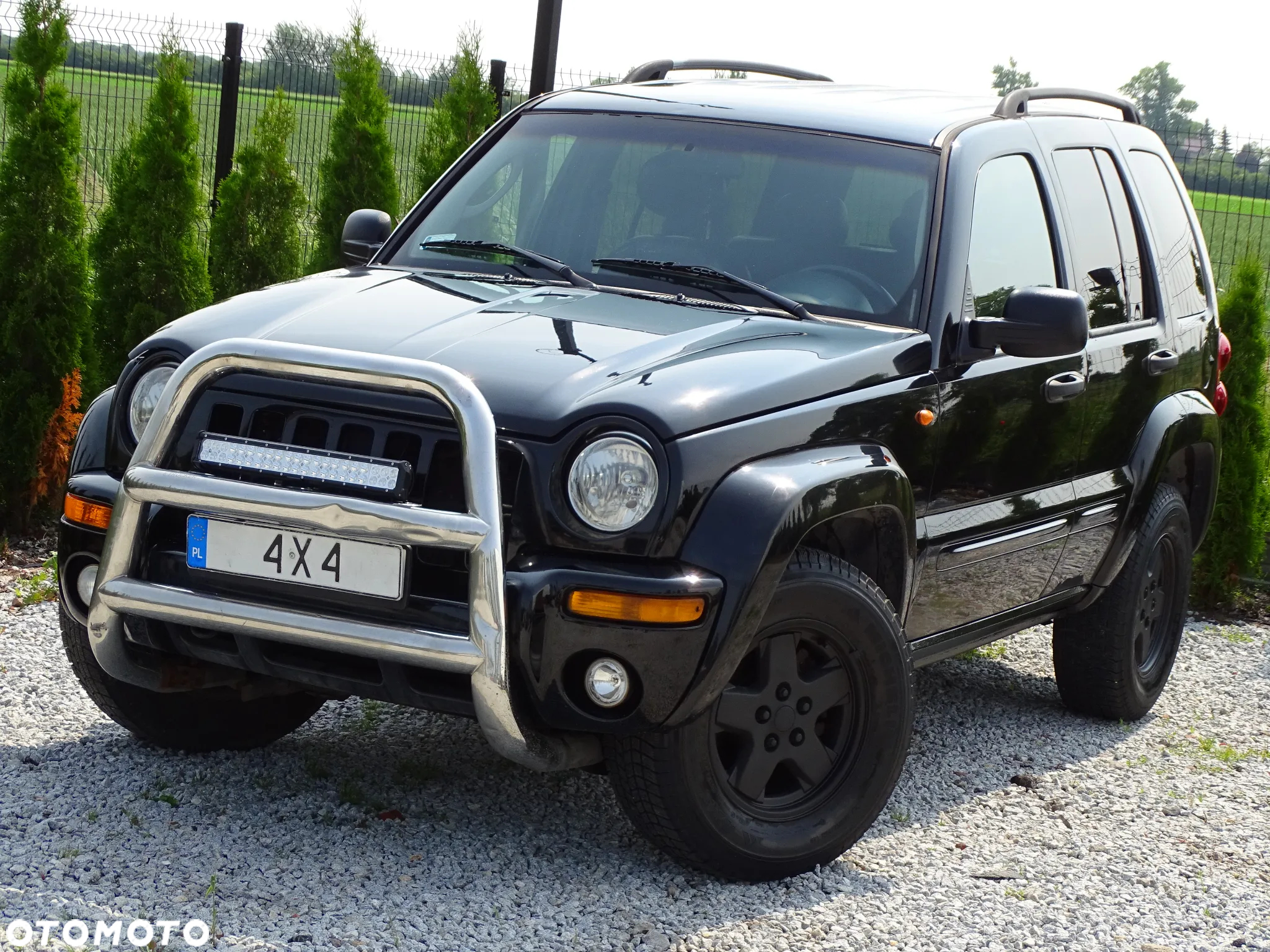 Jeep Liberty 3.7 4x4 - 14