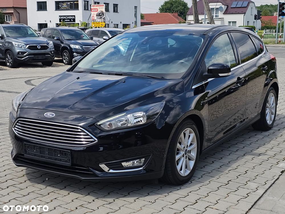 Ford Focus 1.5 EcoBlue Start-Stopp-System TITANIUM - 2