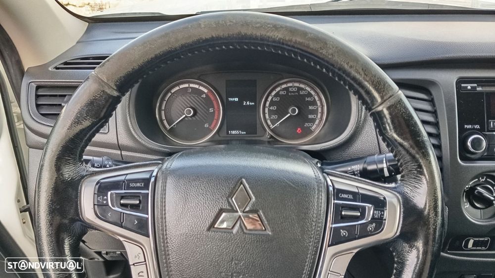 Mitsubishi L200 2.3 DI-D CD Invite 4WD - 18