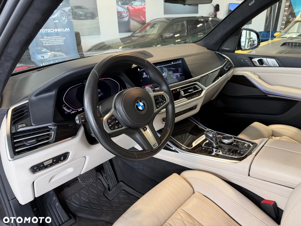 BMW X7 - 11