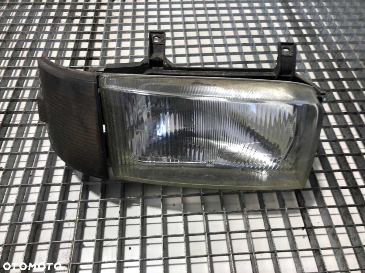 REFLEKTOR PRAWY PRZÓD - 86.00 PLN - VW TRANSPORTER IV Autobus (70B, 70C, 7DB, 7DK, 70J, 70K, 7DC, 7 - 1