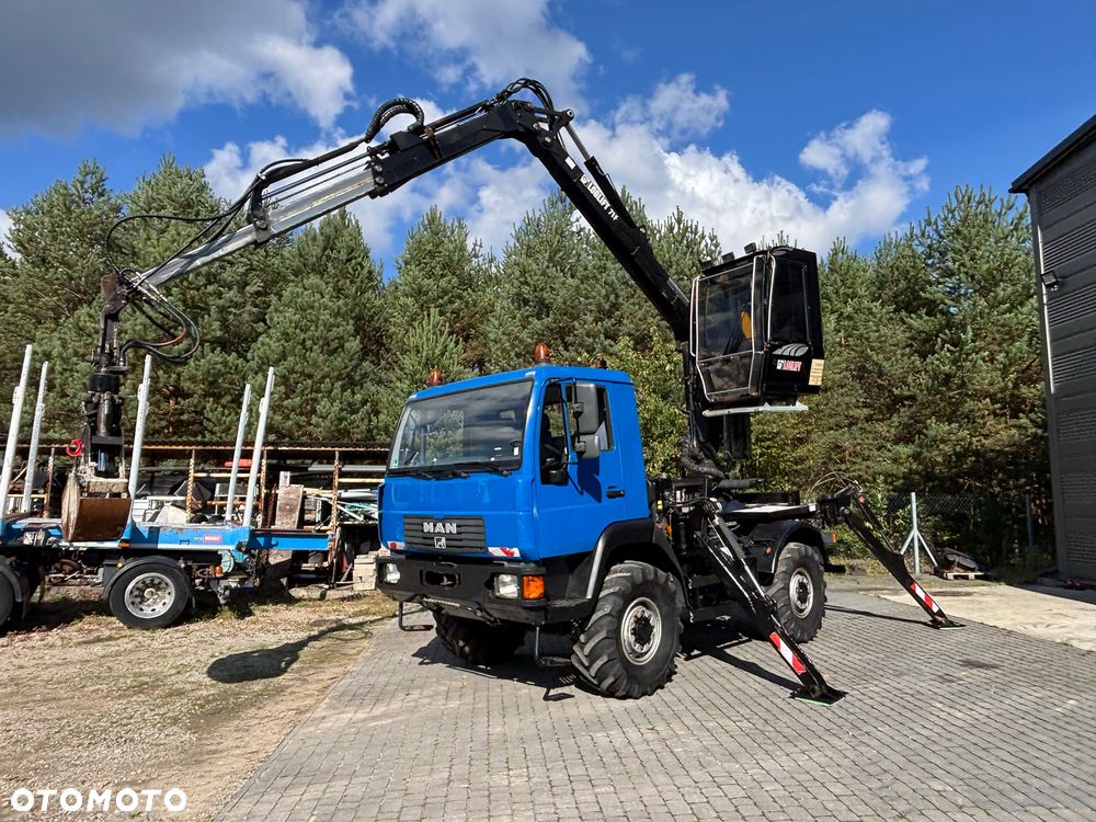MAN 4x4 dźwig z kabiną do drewna energetyki wiertnica SPROWADZONY - 2