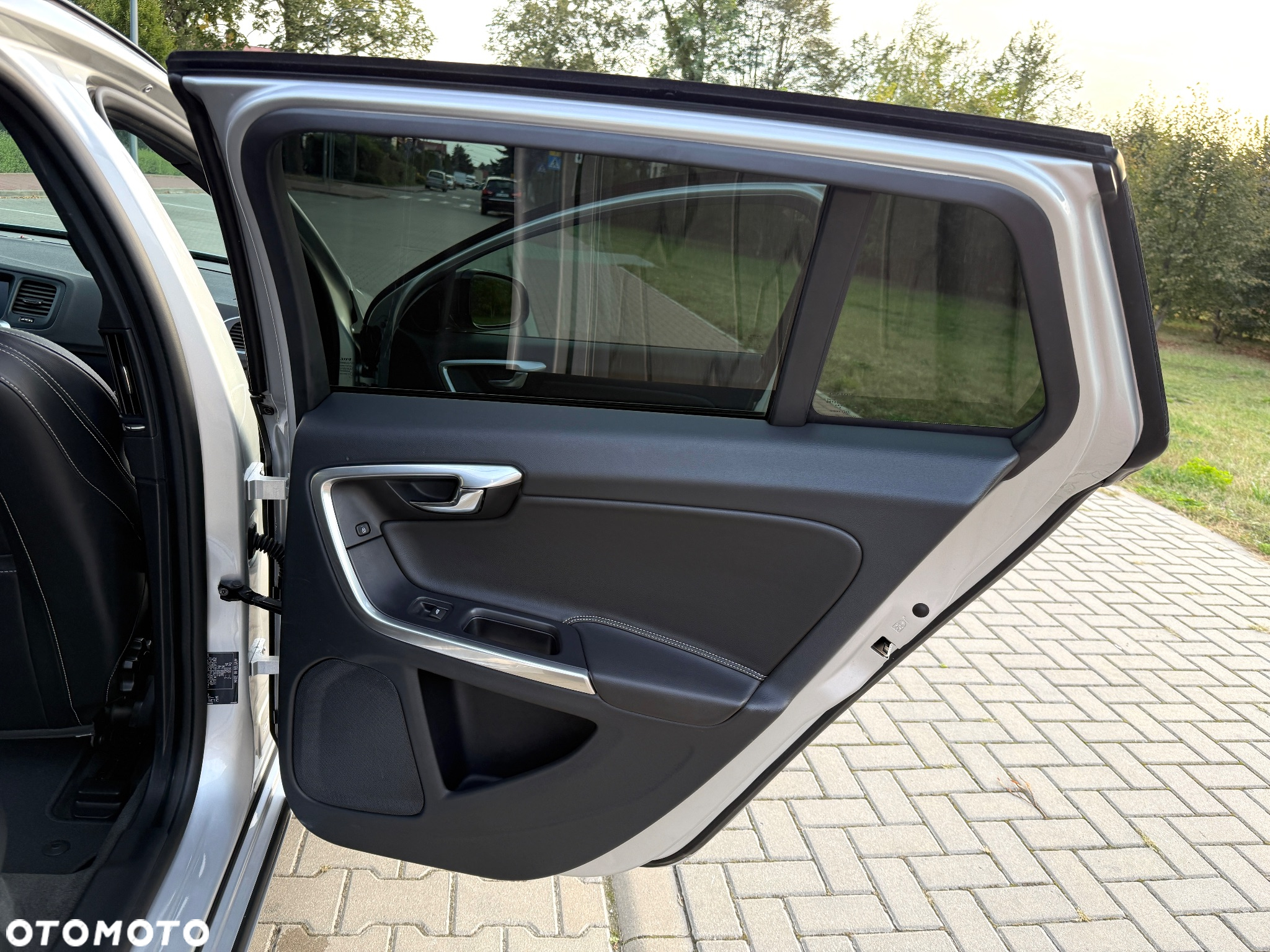 Volvo V60 D3 Geartronic Kinetic - 26