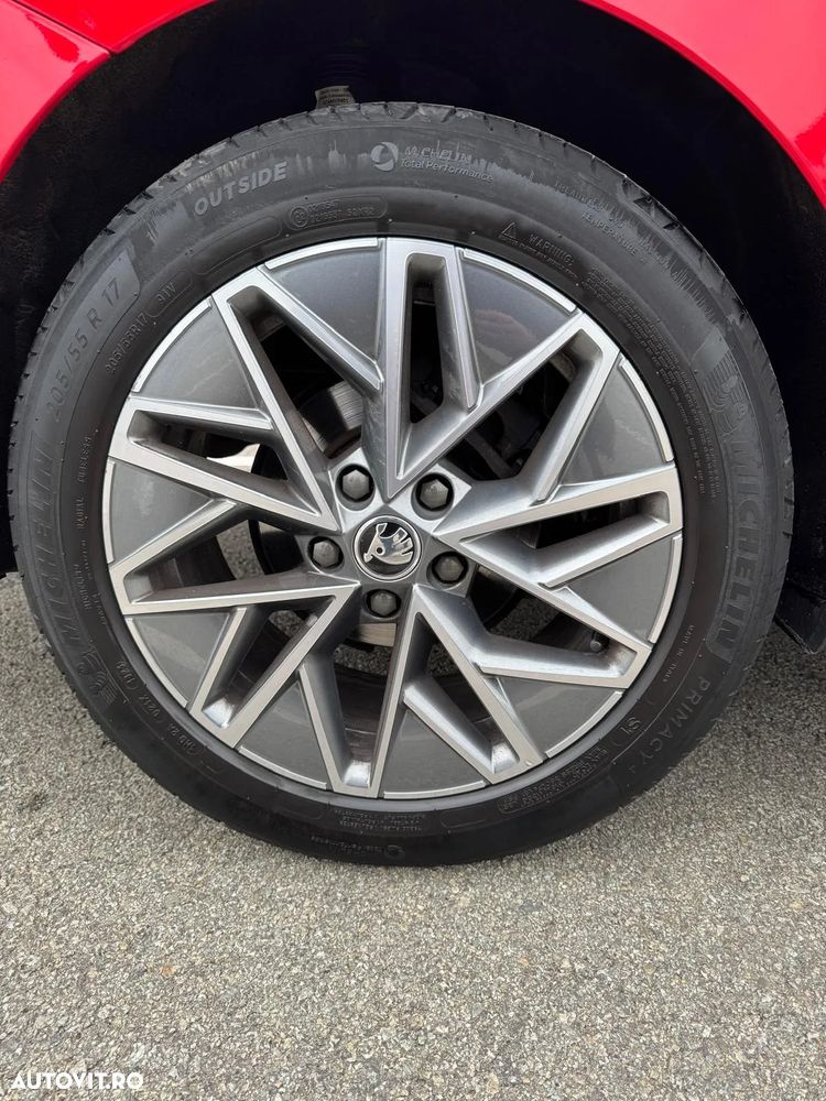 Skoda Octavia 2.0 TDI DSG Tour - 12