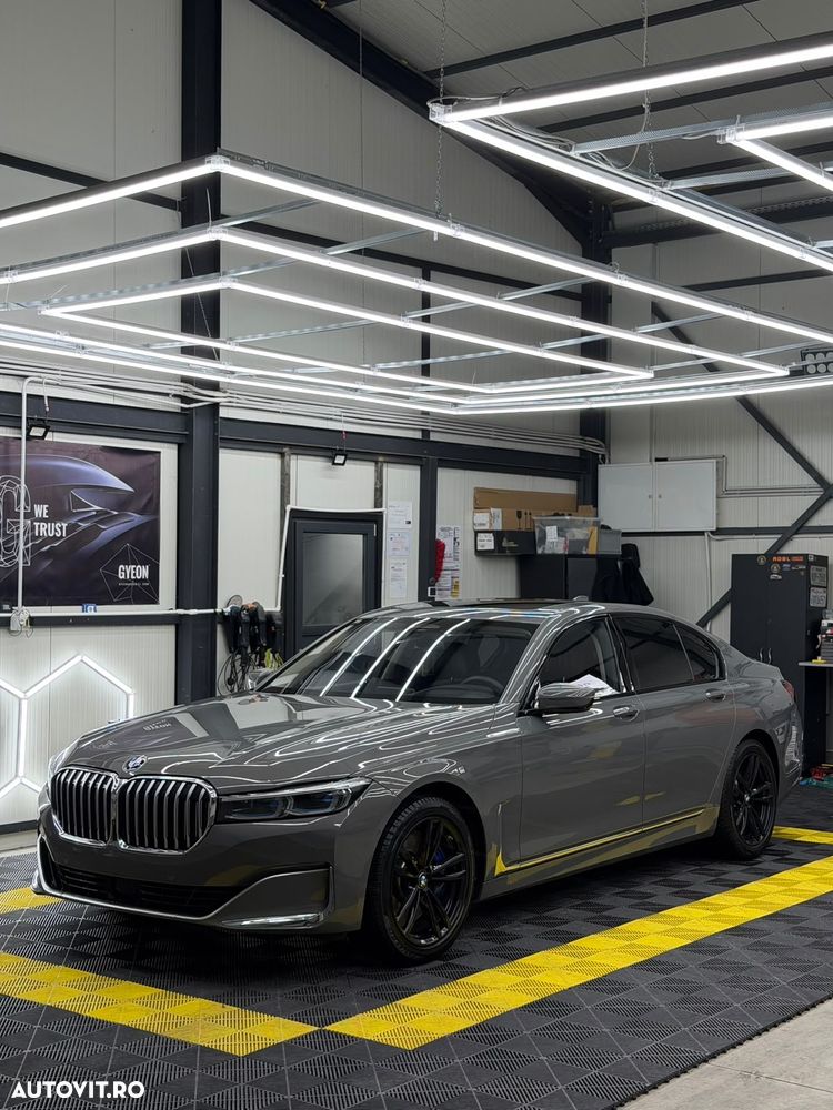 BMW Seria 7 740d xDrive MHEV - 2