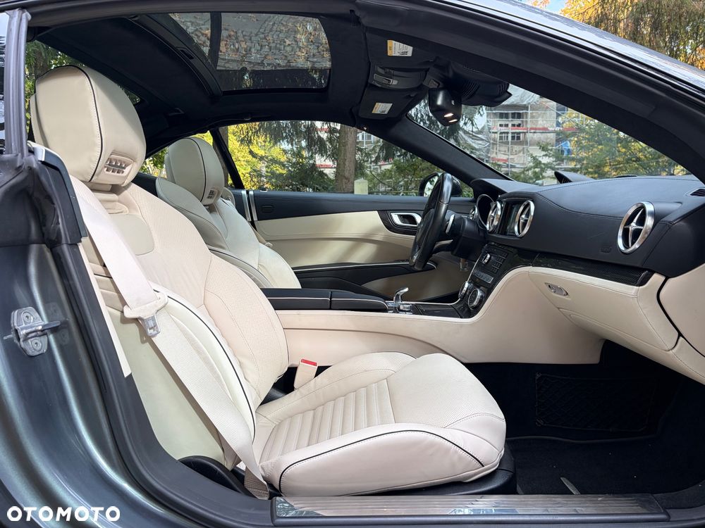 Mercedes-Benz SL 500 - 16