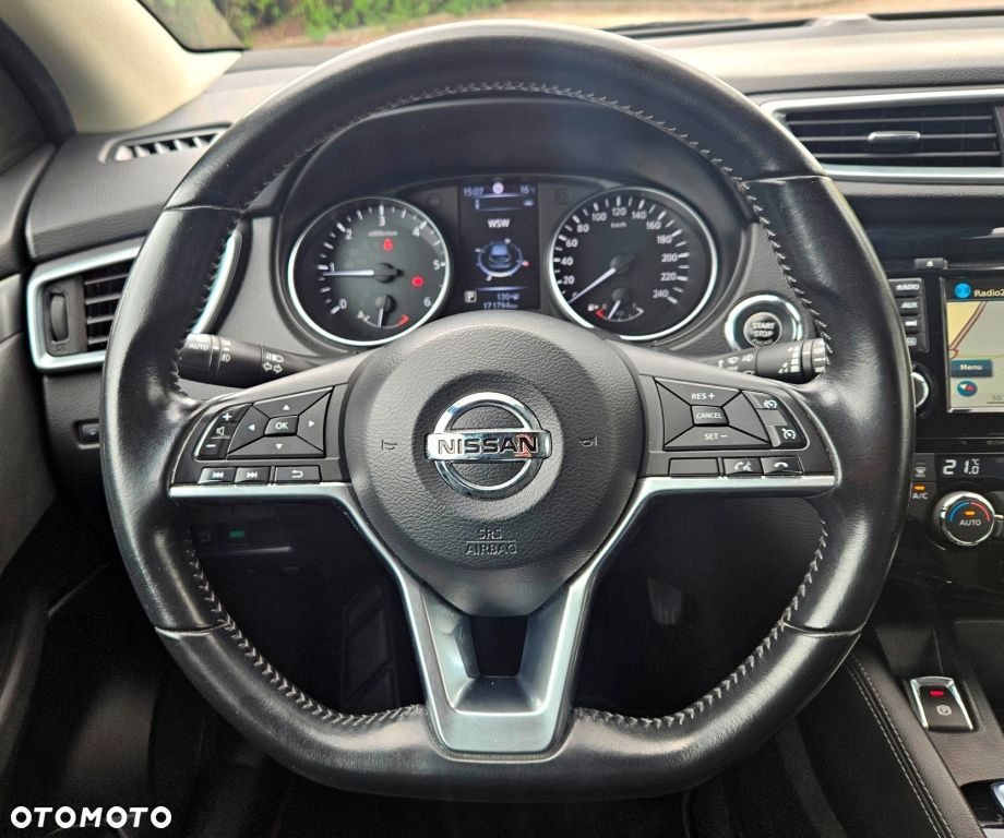 Nissan Qashqai 1.6 DCi Xtronic TEKNA - 19