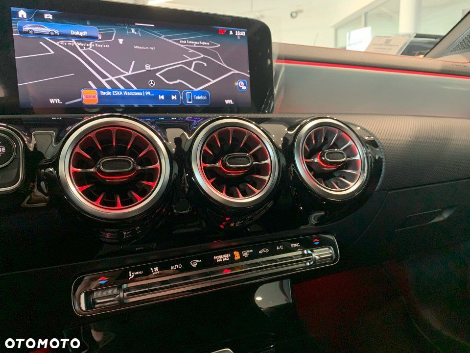 Mercedes-Benz CLA - 14