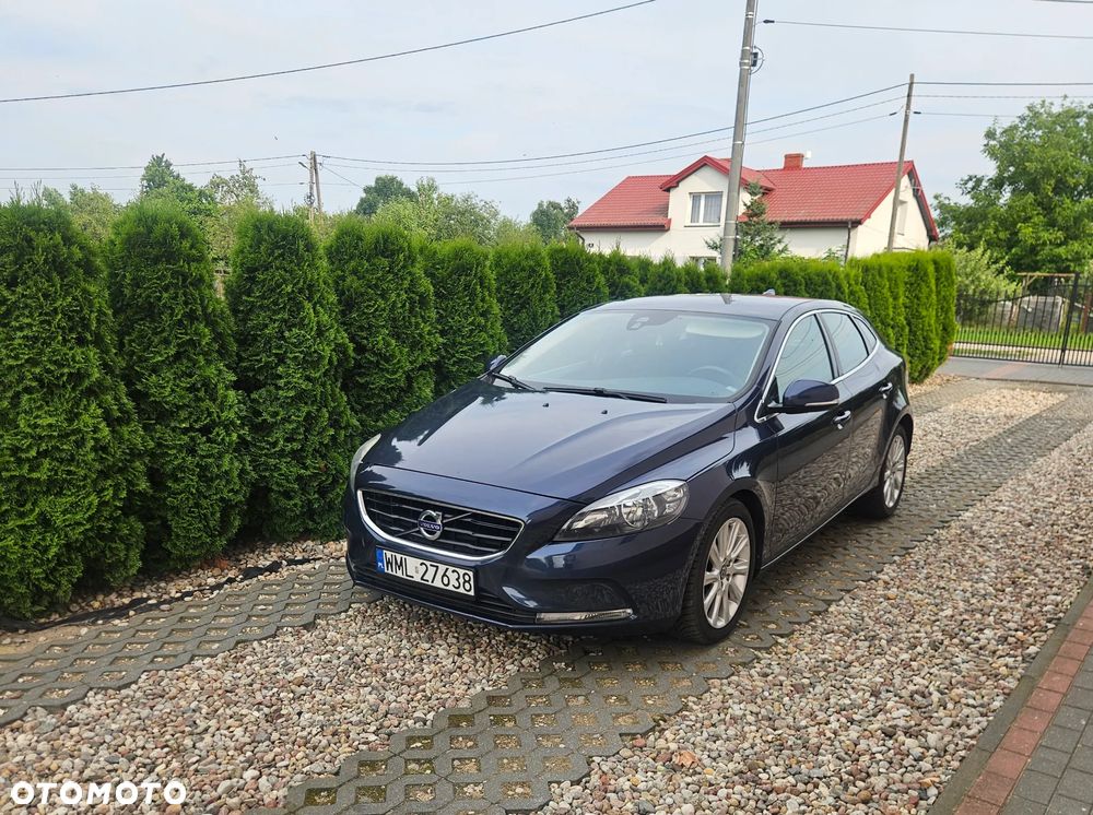 Volvo V40 D2 Momentum - 3