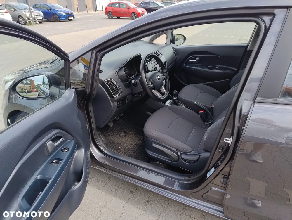 Kia Rio 1.2 Business Line - 7
