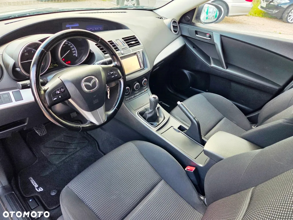 Mazda 3 1.6 CD Exclusive + - 25