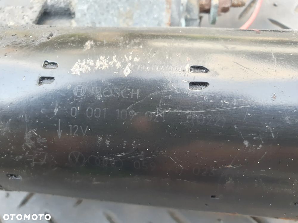 AUDI A6 C5 A4 B6 2.5TDI ROZRUSZNIK 0001109021 059911023H ORYGINAŁ BOSCH - 2