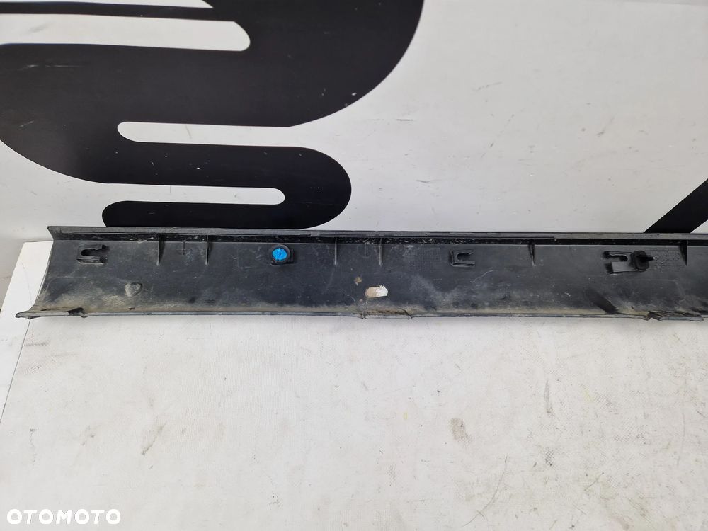 Prawa zewnętrzna listwa progowa Fiat Panda III 4x4 - 4