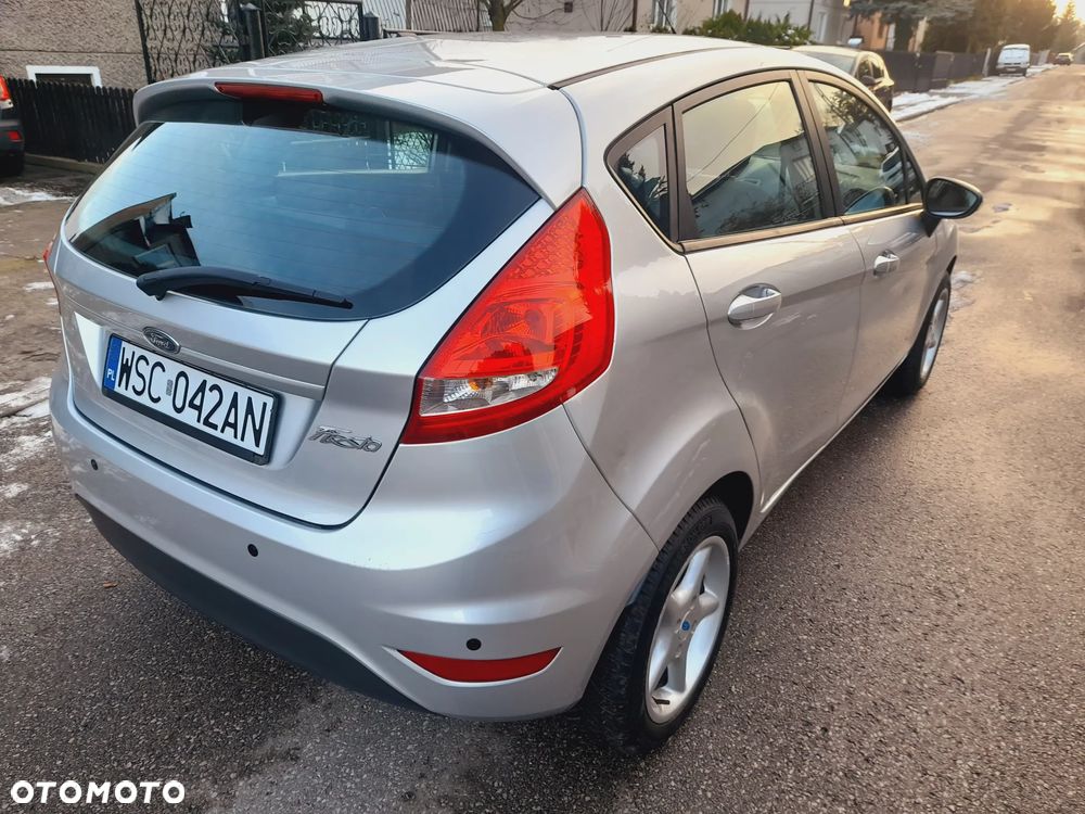 Ford Fiesta - 22