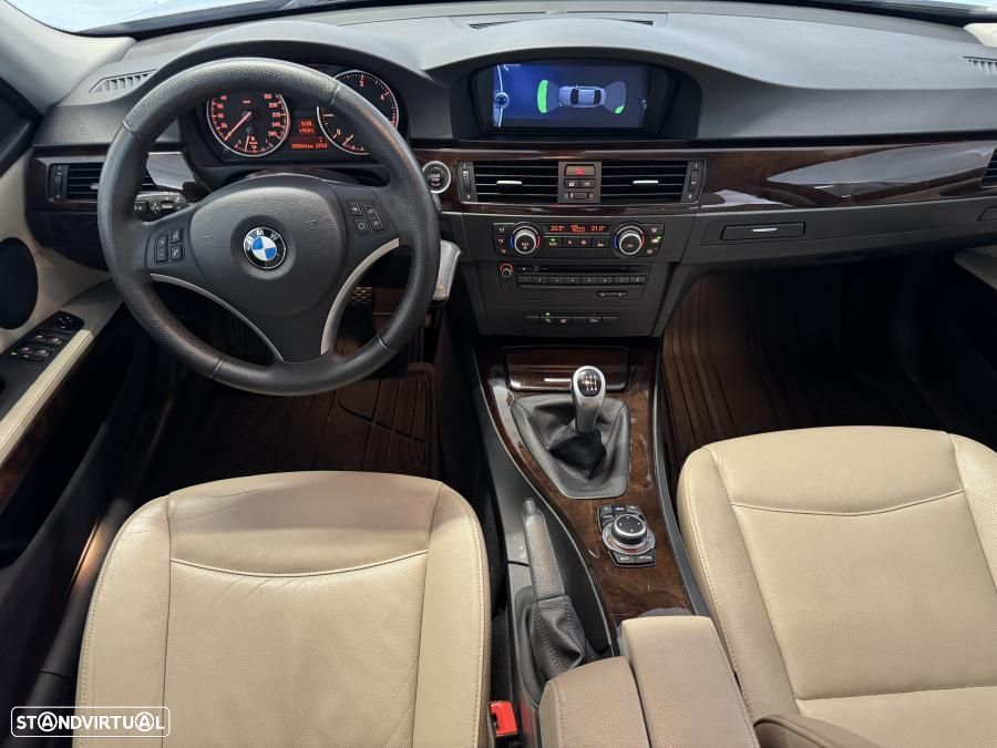BMW 320 d Navigation - 33