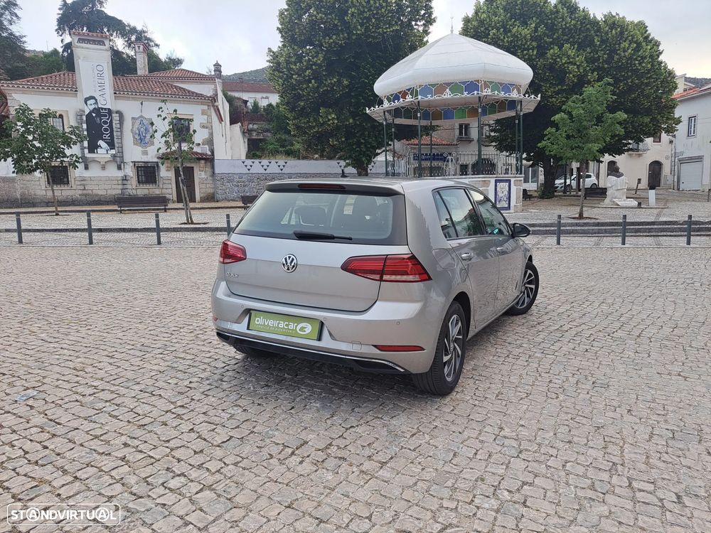 VW Golf 2.0 TDI DSG Sound - 28