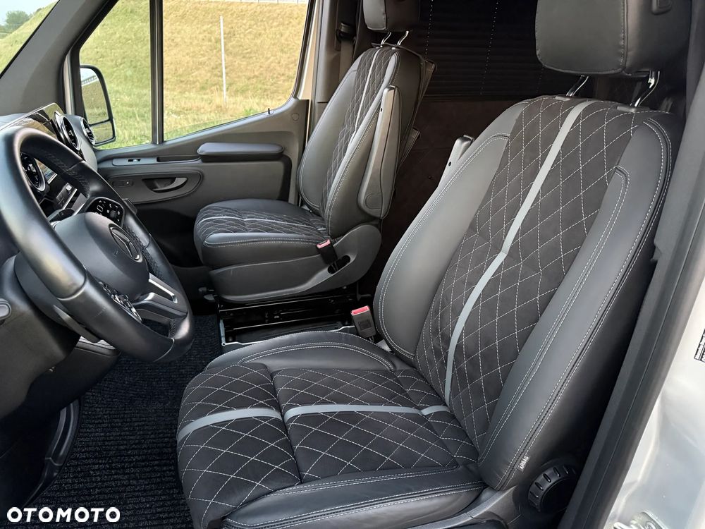Mercedes-Benz Sprinter - 15