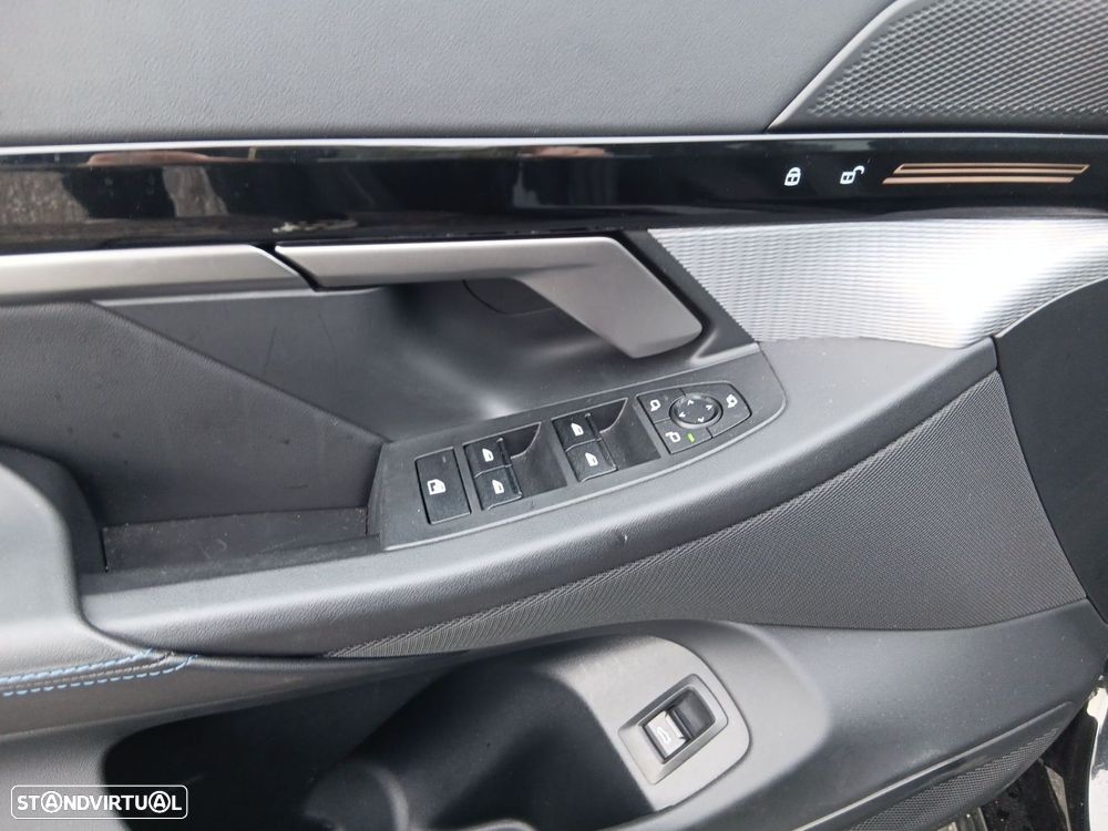 BMW 530 e Pack Desportivo M - 15