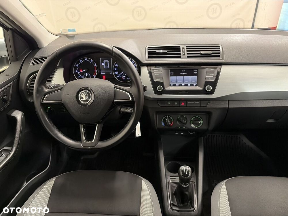 Skoda Fabia 1.2 TSI Active - 4