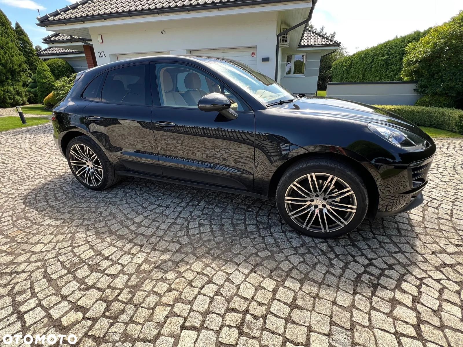 Porsche Macan Standard - 1