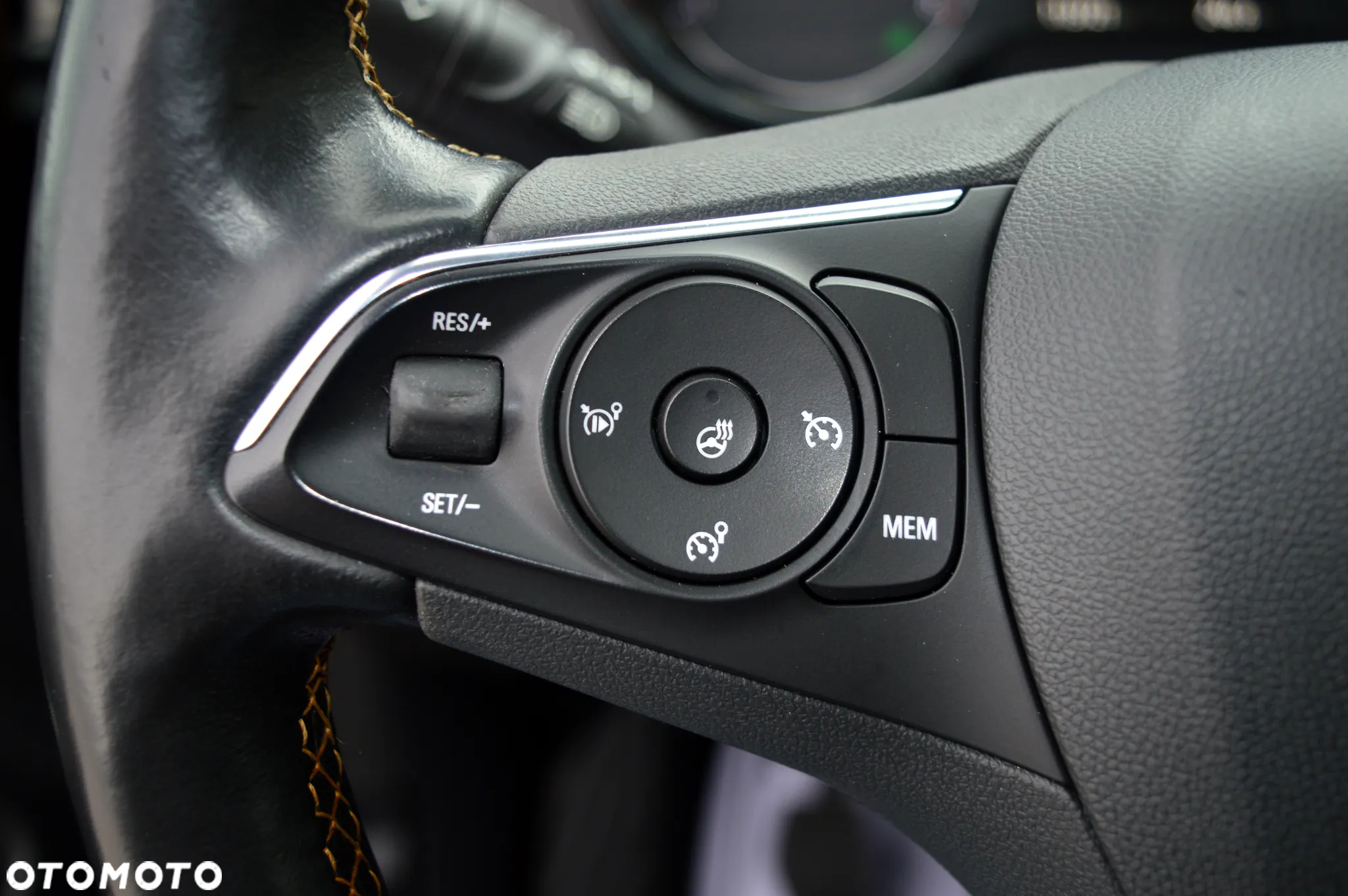Opel Crossland X - 34
