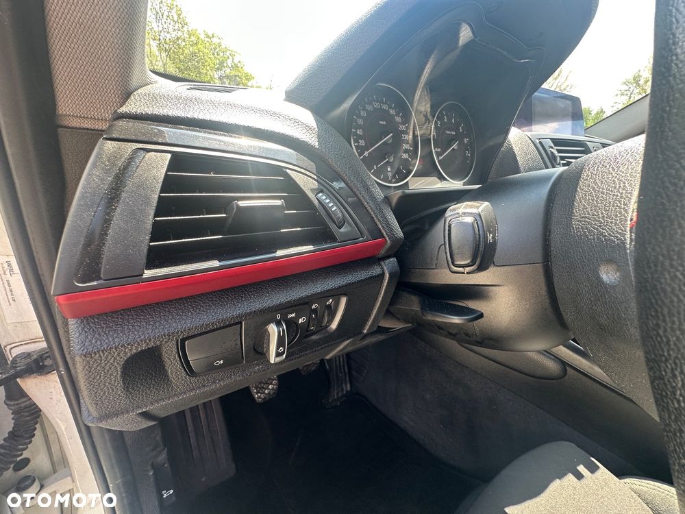 BMW Seria 1 - 27