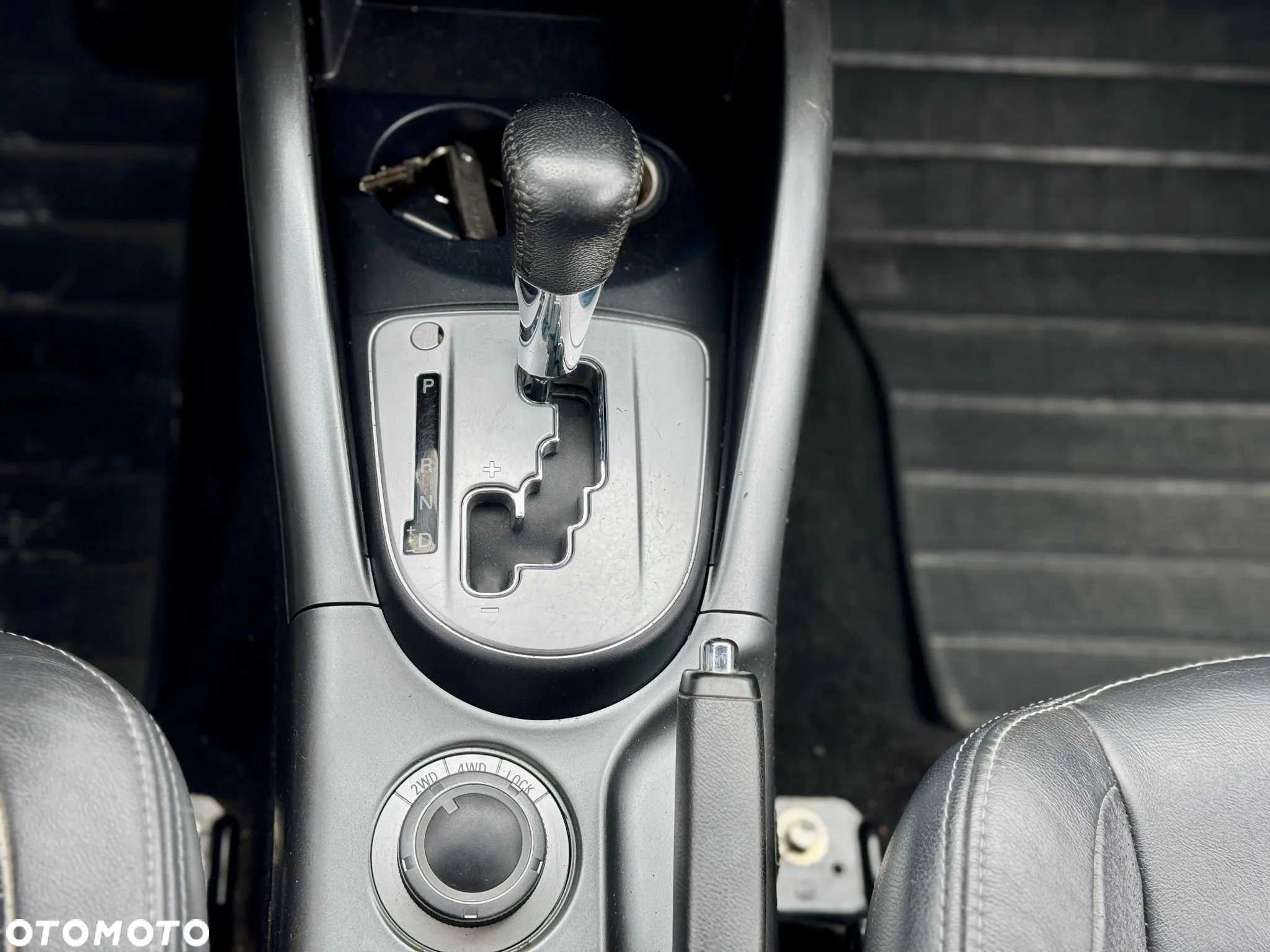 Mitsubishi Outlander 2.4 4WD CVT Intense - 31