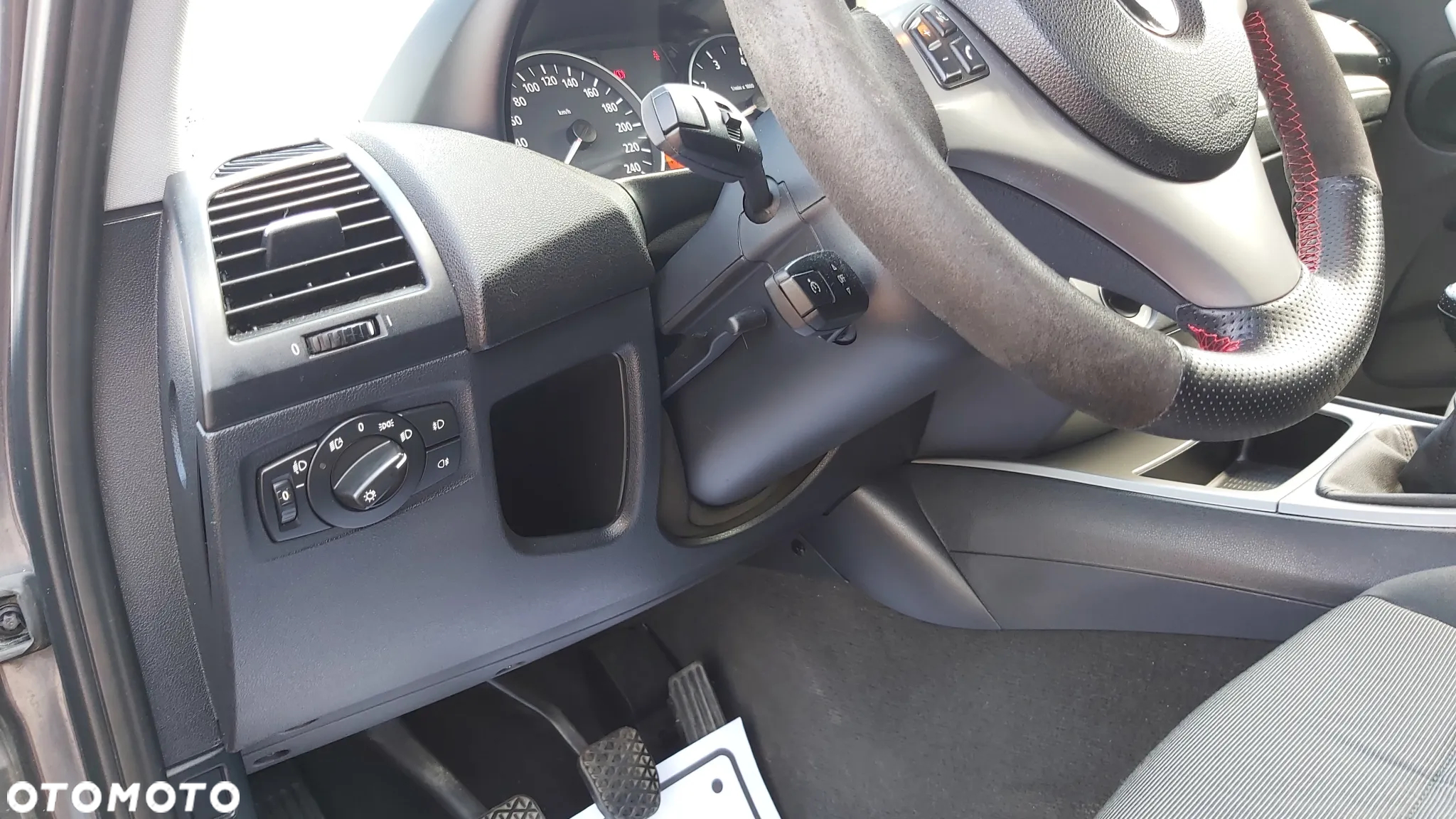 BMW Seria 1 116i - 14