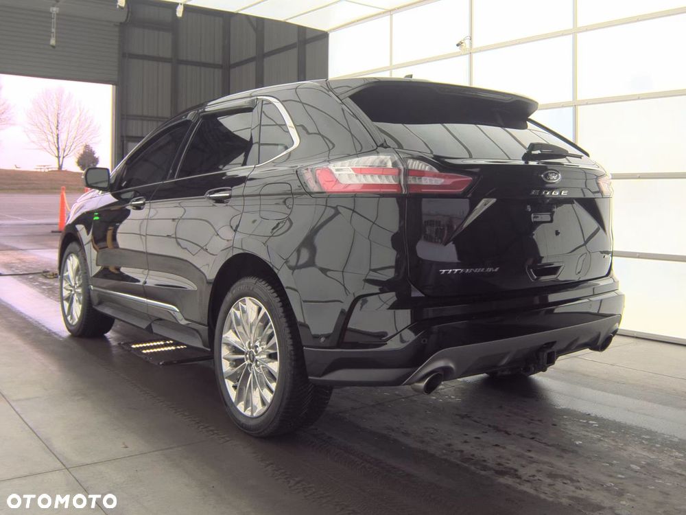 Ford Edge - 2