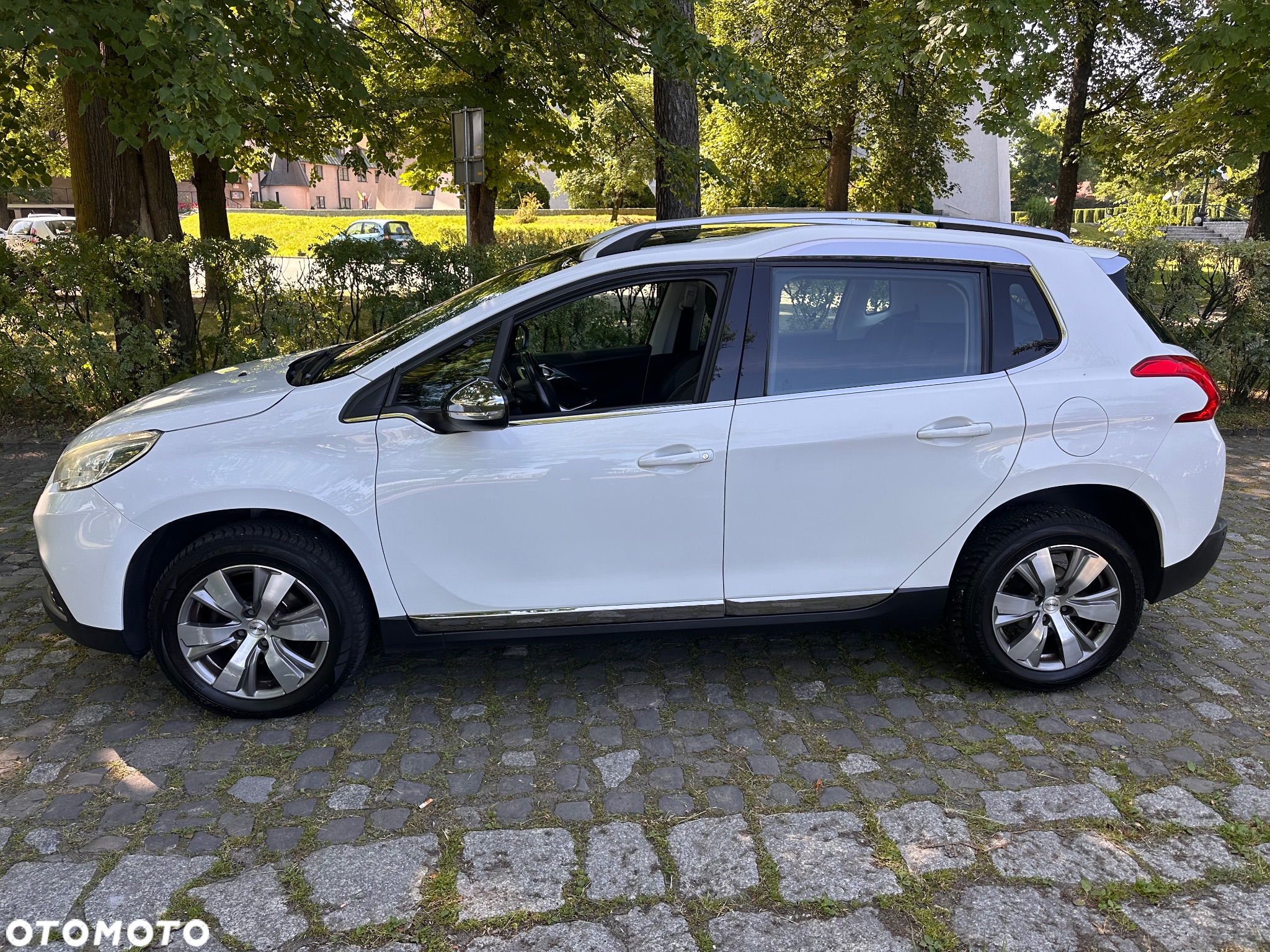 Peugeot 2008 e-HDi FAP 92 STOP & START Style - 39