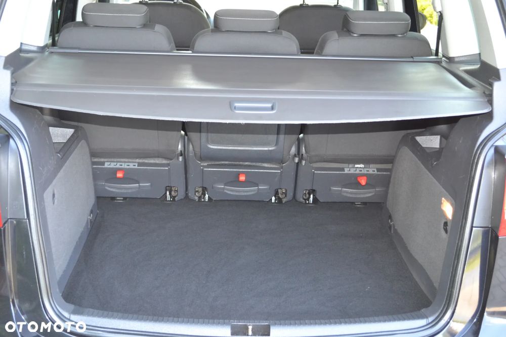 Volkswagen Touran 1.6 TDI DPF Cup - 28