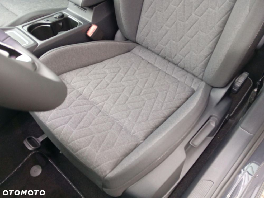 Volkswagen Golf - 20