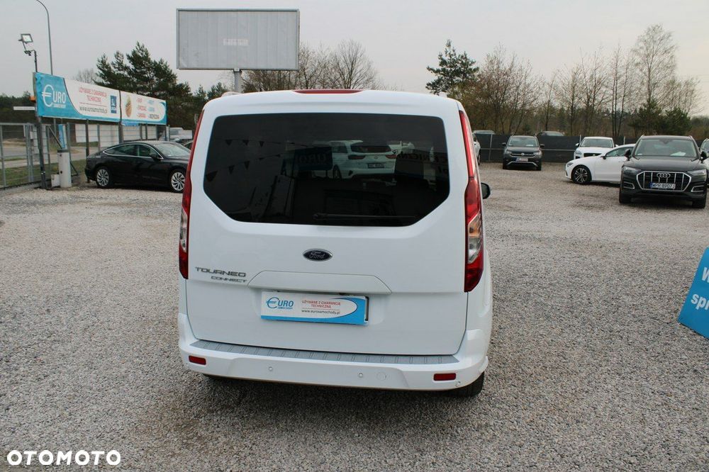 Ford Tourneo Connect - 8