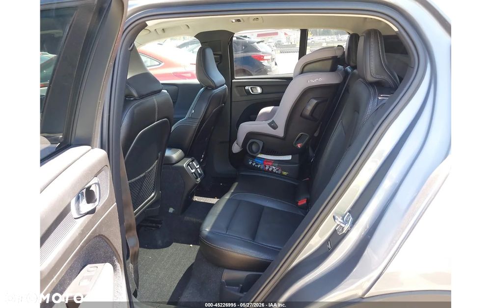 Volvo XC 40 - 11
