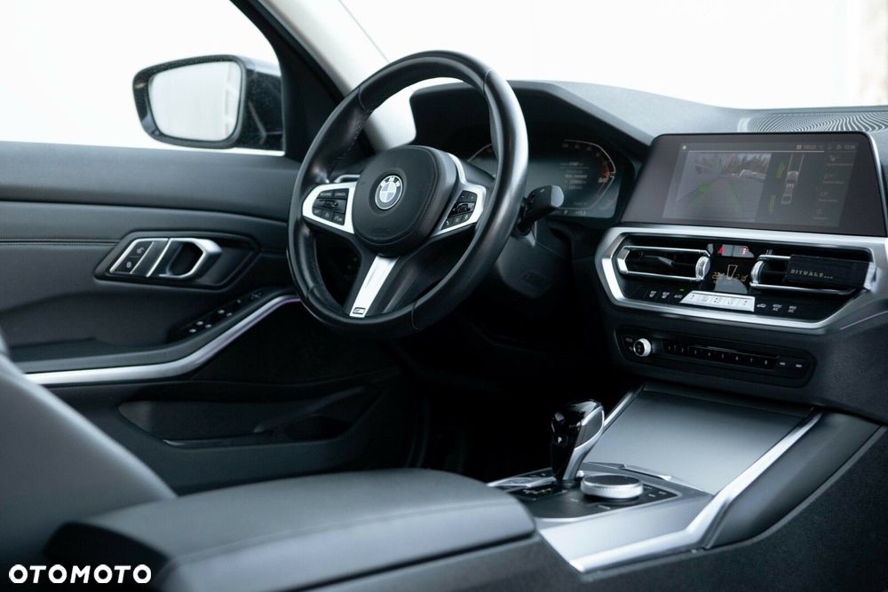 BMW Seria 3 - 25