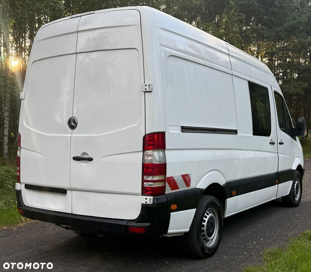 Mercedes-Benz Sprinter - 4