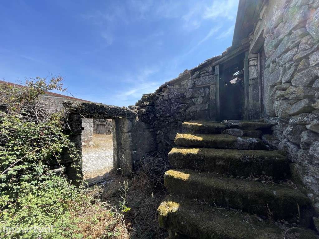 Moradia para recuperar em Vreia de Jales, Vila Pouca de Aguiar. - Grande imagem: 5/18