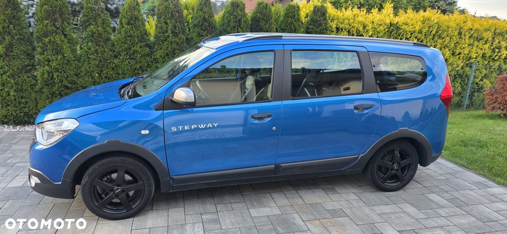 Dacia Lodgy TCe 115 Stepway - 3