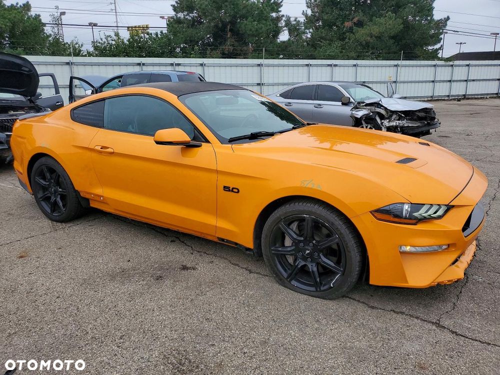 Ford Mustang 5.0 V8 GT - 5
