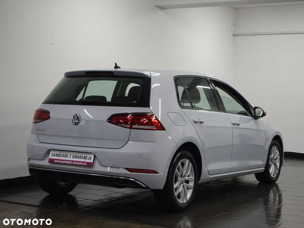 Volkswagen Golf 1.6 TDI SCR DSG Comfortline - 8