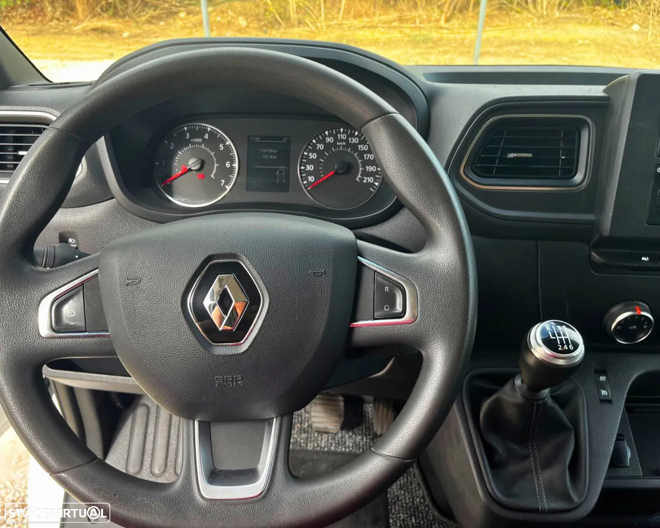 Renault MASTER T35 2.3 dCi L2H2 - 11