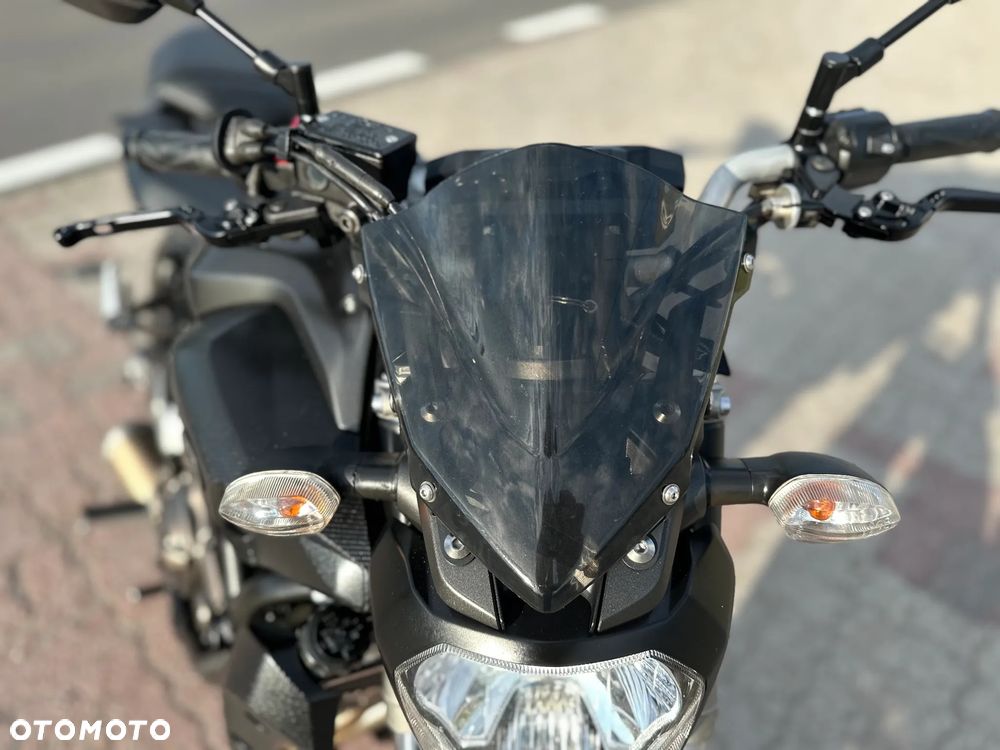 Yamaha MT - 19